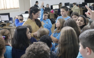 Alunos da Escola José de Alencar em Visita Educativa no Grupo Sinos